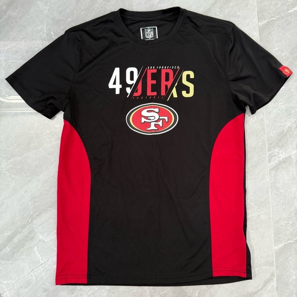 Men’s NFL Team Apparel San Francisco 49ers Football Short Sleeve Shirt Medium